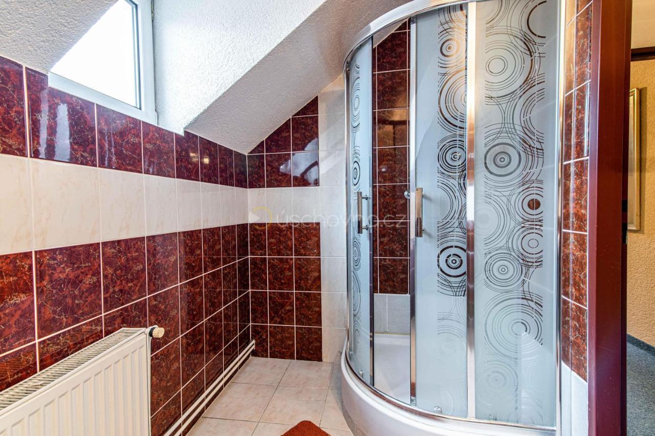 Pension ASTORIA Klášterec nad Ohří Bagian luar foto